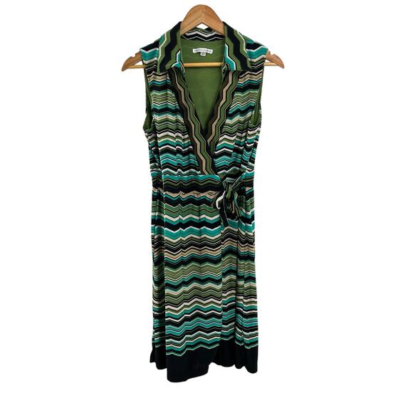 Sandra Darren Dress Womens 10 Green Chevron Side Tie V Neck Lined - Picture 1 of 11